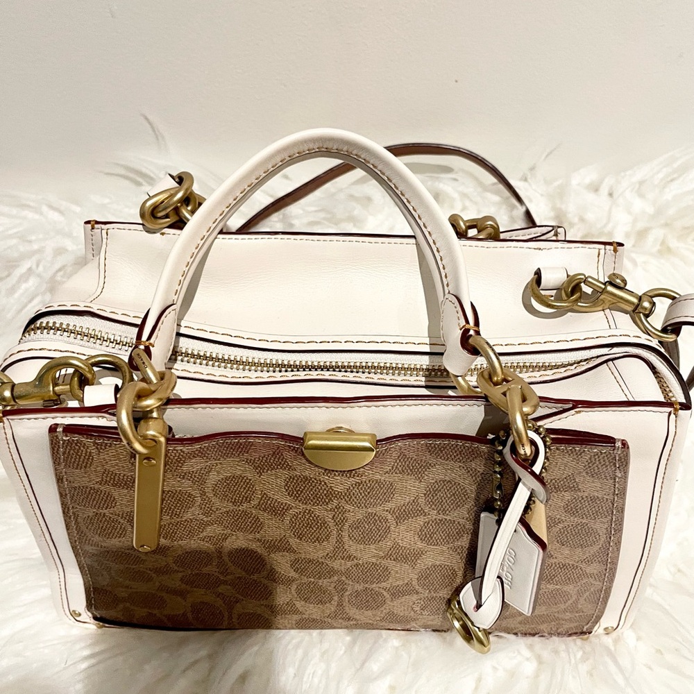 COACH
Dreamer 21 Signature Coated Canvas Satchel - Picture 3 of 15